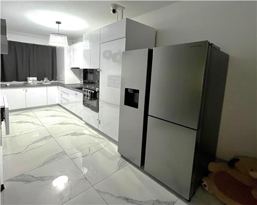 Apartament modern 3 camere parcare curte amenajata Sibiu