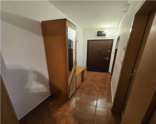 Apartament cu 2 camere in zona Cedonia