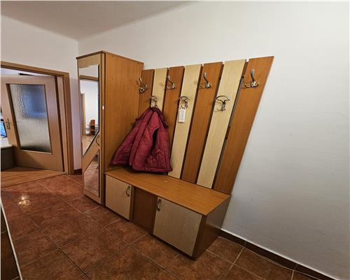 Apartament cu 2 camere in zona Cedonia