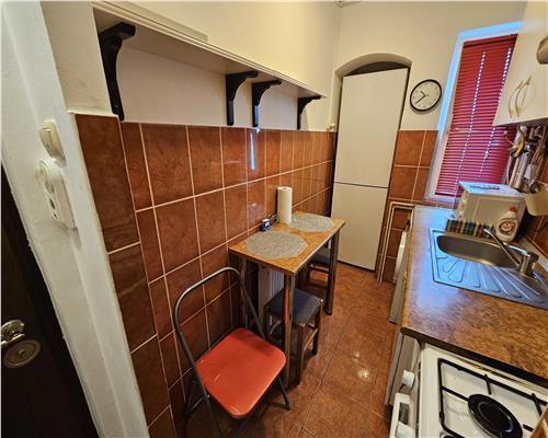 Apartament cu 2 camere in zona Cedonia