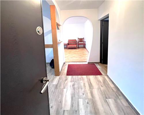 Apartament in exclusivitate 4 camere 2 bai balcon pivnita Strand 1