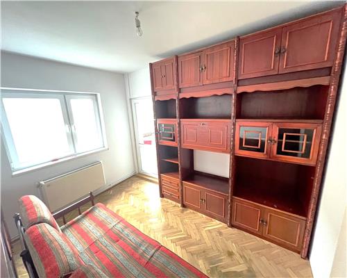 Apartament in exclusivitate 4 camere 2 bai balcon pivnita Strand 1