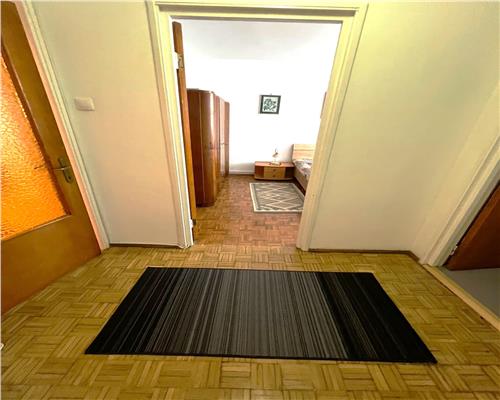 Apartament etajul 1 cu 3 camere in zona Mihai Viteazu