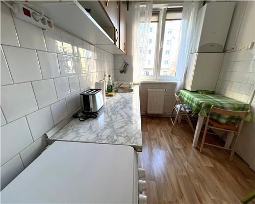 Apartament etajul 1 cu 3 camere in zona Mihai Viteazu