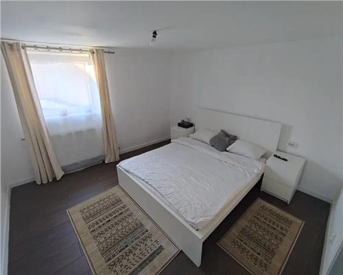 Casa  115 mpu cu 3 camere pivnita si curte 190 mp in Sibiu