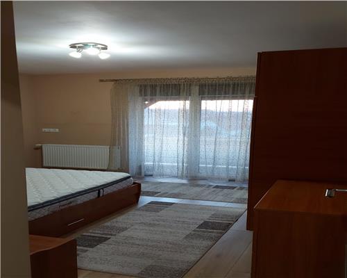 Apartament  3 camere 70 mpu  si loc parcari in zona Turnisor