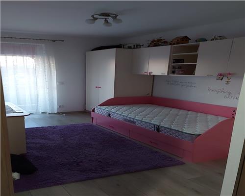 Apartament  3 camere 70 mpu  si loc parcari in zona Turnisor