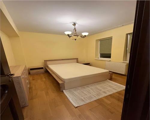 Apartament modern cu 3 camere 2 bai si balcon in Strand